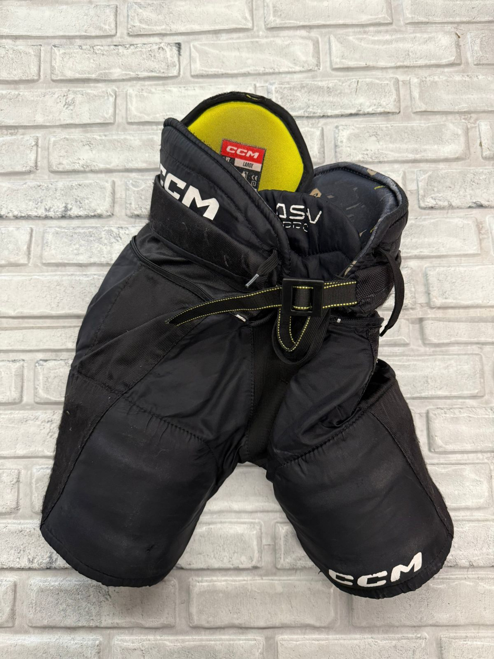 CCM tacks as v pro YTH L