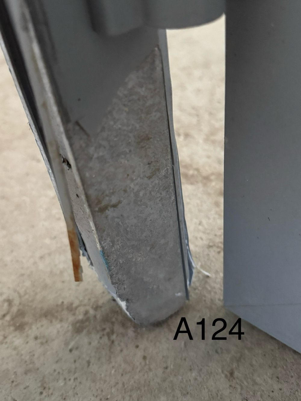 Алюминиевая Дверь Б/У 228(в) х 175(ш) Входная