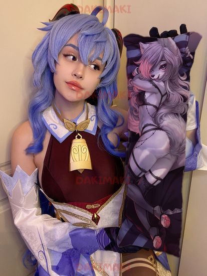 Мини дакимакура Серебристая волчица Фурри арт. M1152, 60х20 см