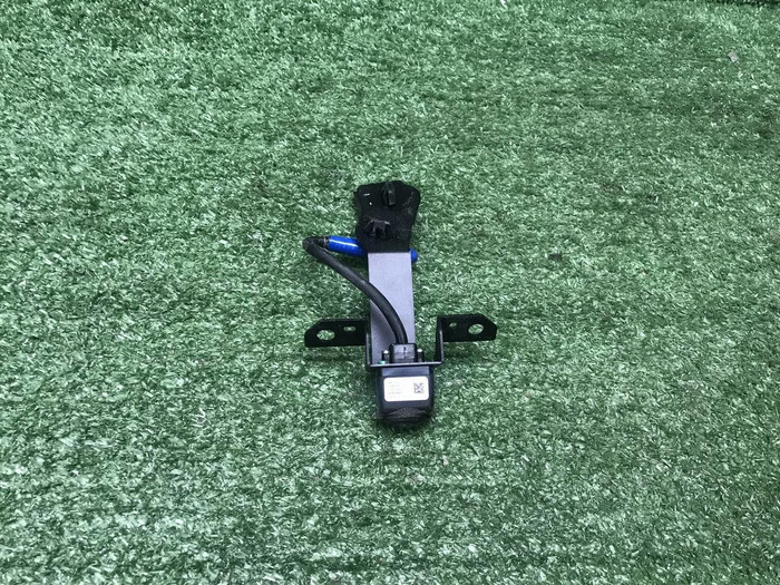 Камера передняя Infiniti QX80 (2017-2024)