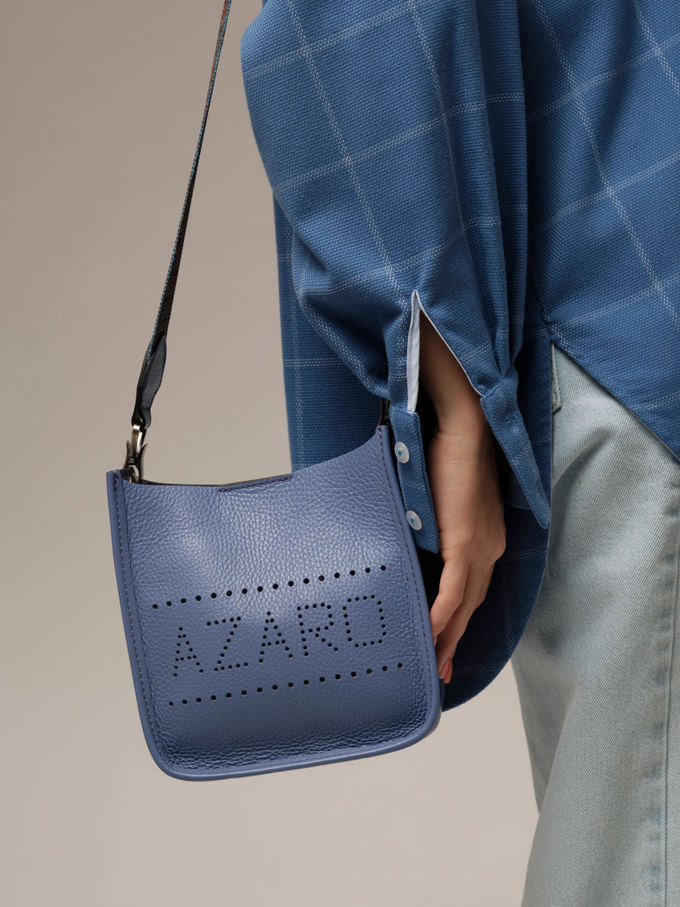 Сумка кожаная на плечо сиреневая