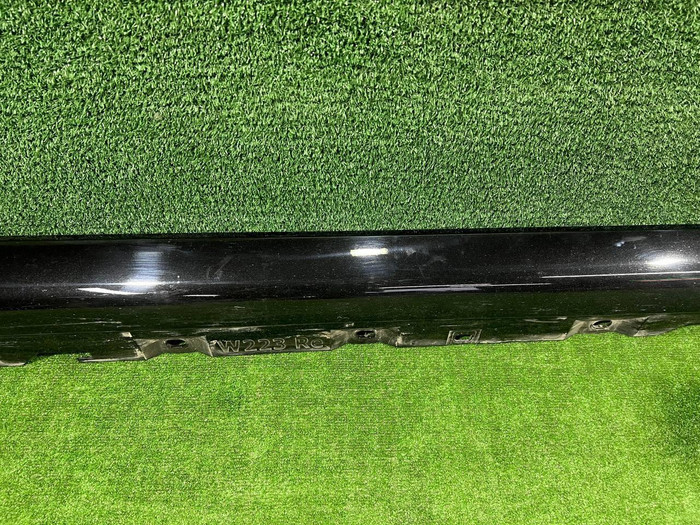 Накладка порога правая Mercedes S W223 (2020-н.в.)