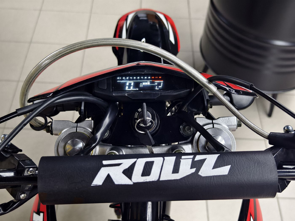 Мотоцикл Roliz SPORT-005 ES (черно-красный)