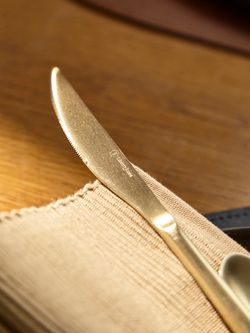 Набор столовых приборов Pure, золотистые матовые, 16 пред.