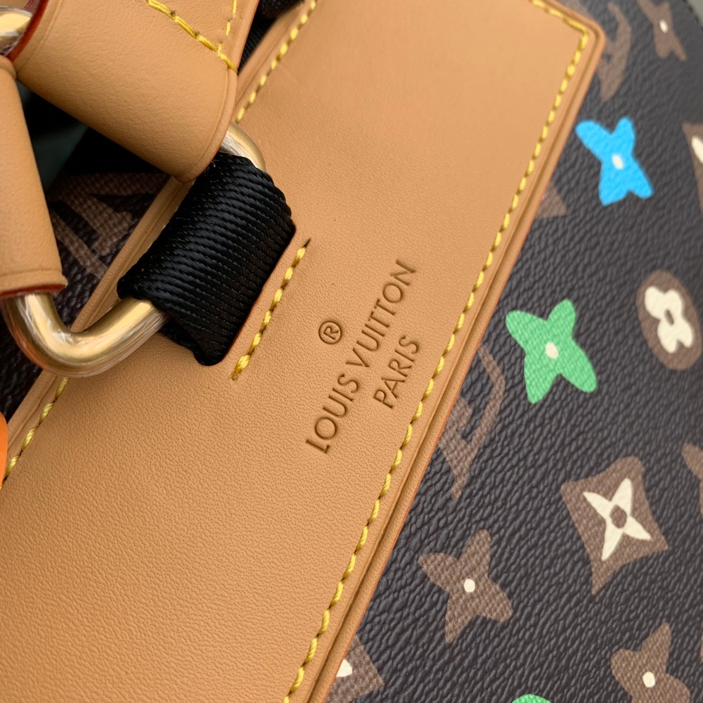Louis Vuitton Christopher MM