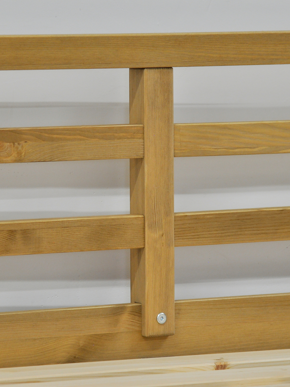 Кровать двуспальная 180x200 Тарва из сосны c настилом, бейц