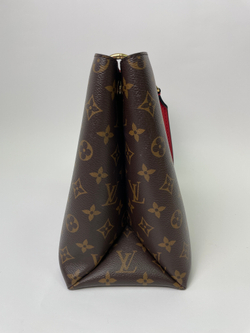 Сумка Louis Vuitton