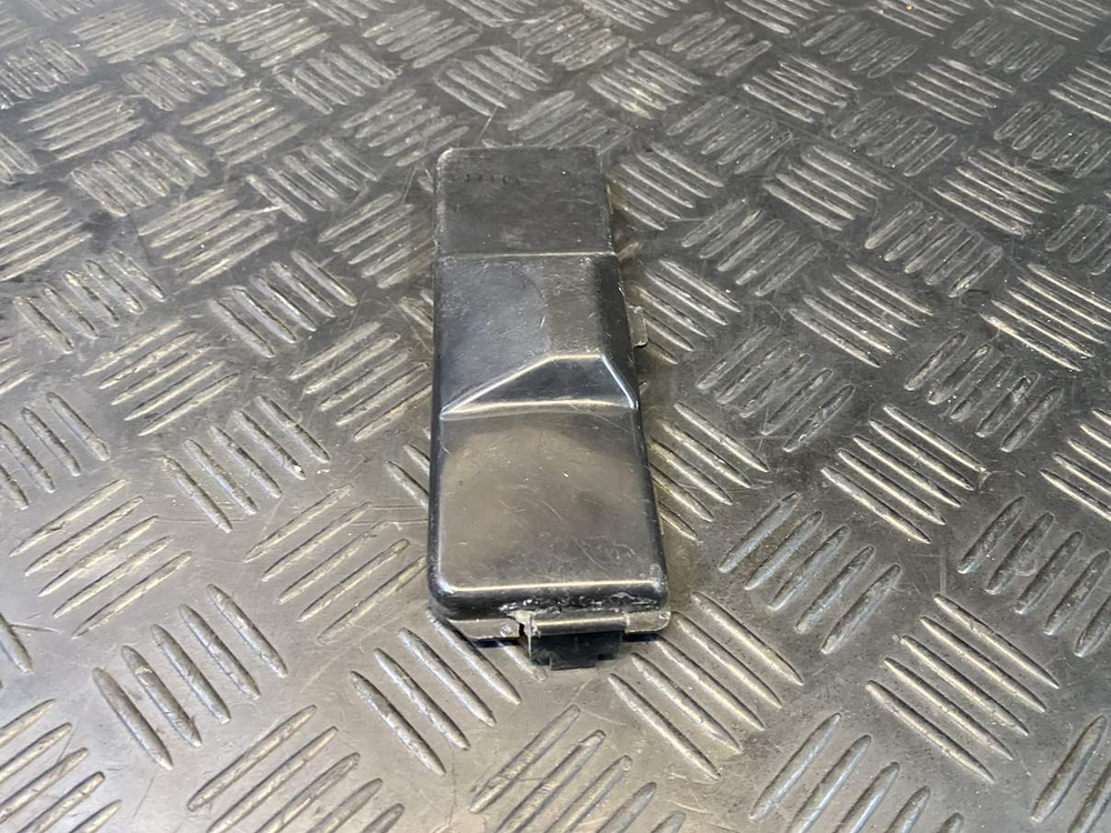 Пластик АКБ Yamaha V-Max 1200 1FK-24731-0 054621