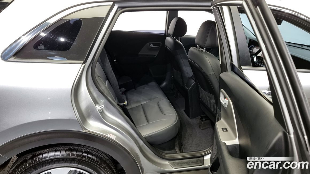 Kia The New Niro 1.6 HEV (01.2021)