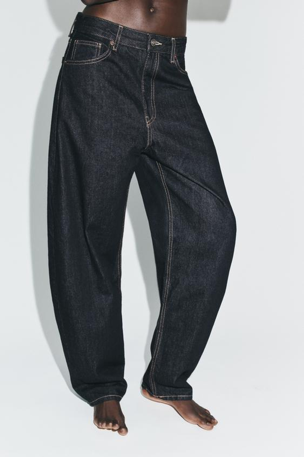 ZARA ДЖИНСЫ BARREL TRF С ВЫСОКОЙ ПОСАДКОЙ, ТЕМНЫЙ ИНДИГО