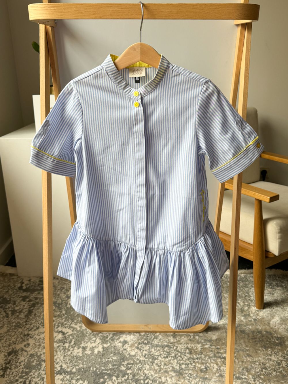 Новое платье Armani Junior, 116