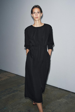 ZARA ПЛАТЬЕ МИДИ СО СКЛАДКАМИ — ZW COLLECTION, ЧЕРНЫЙ