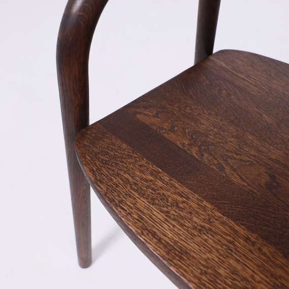 Стул Esse из массива дуба, покрытие венге