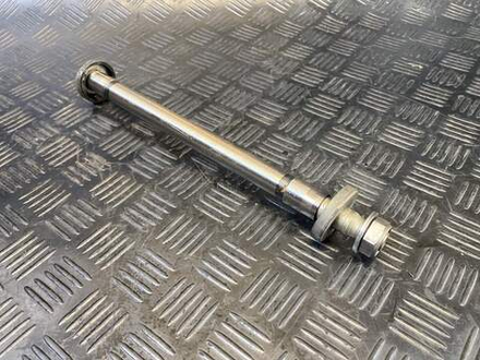 Ось маятника Yamaha FZ1 Fazer RN17