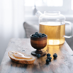 Деревянная чаша на ножке для орехов, соусов, специй из дерева сибирский кедр. SP10