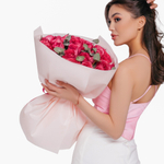 25 розовых роз