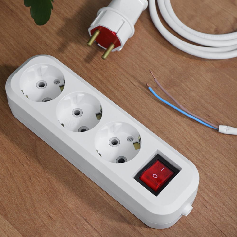 Колодка 3 гнезда с кнопкой c заземлением REXANT