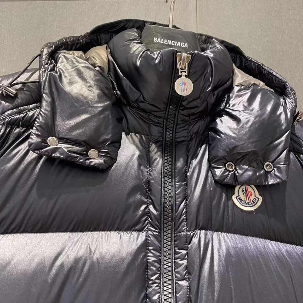 Безрукавка Moncler