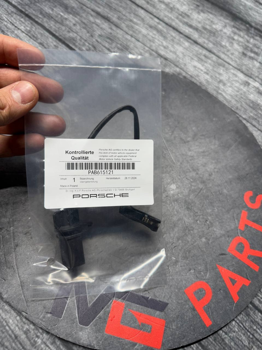 Датчик износа колодок PORSCHE PAB615121