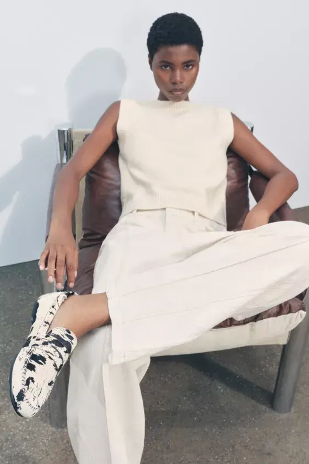 ZARA ОДНОТОННЫЙ ТРИКОТАЖНЫЙ ЖИЛЕТ, ЭКРЮ