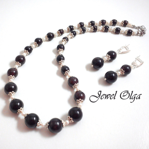Бусы с гранатом и жемчугом "Искушение"