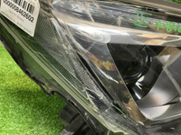 Фара правая Toyota RAV 4 CA40 (2015-2019) галоген