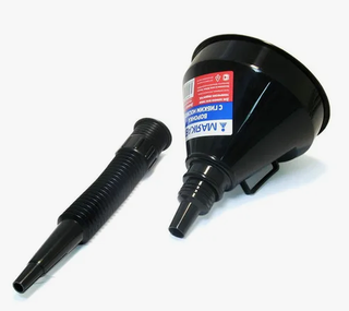 Лейка пласт с гибким шлангом Сборная (сеточка МЕТАЛЛ) 135мм "МаякАвто" 13501