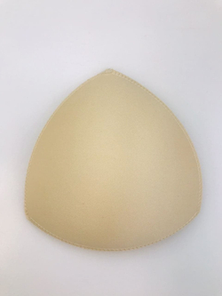 Чашечки треугольные  бежевые 75 (В)