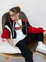 Спортивный костюм для девочки в школу