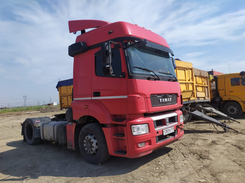 КамАЗ 5490 4x2 Седельный тягач 5490-022-87(S5) (Дизельный, 11,9 л, 401 л.с., МТ)