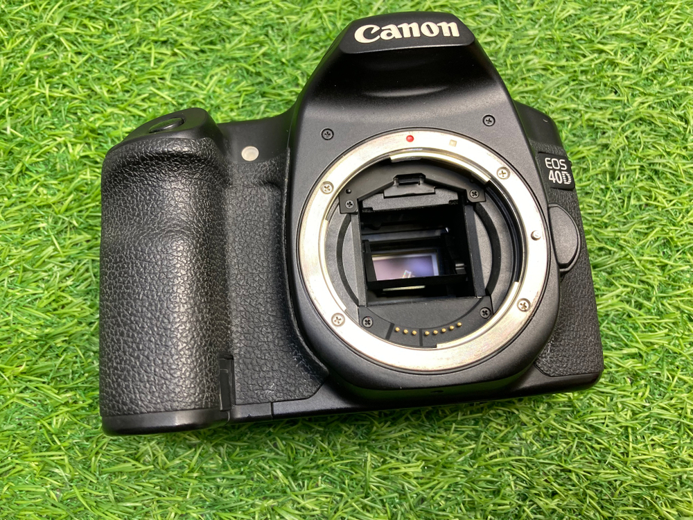 Canon EOS 40D (46.300 кадров)