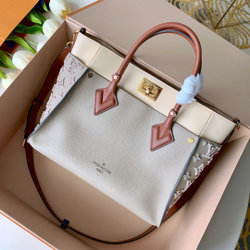 Louis Vuitton On My Side MM
