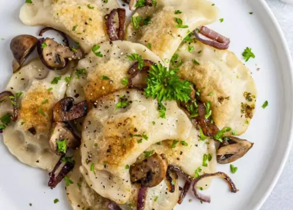 Вареники с КАРТОФЕЛЕМ и ГРИБАМИ (1,0 кг), 10 шт в уп.