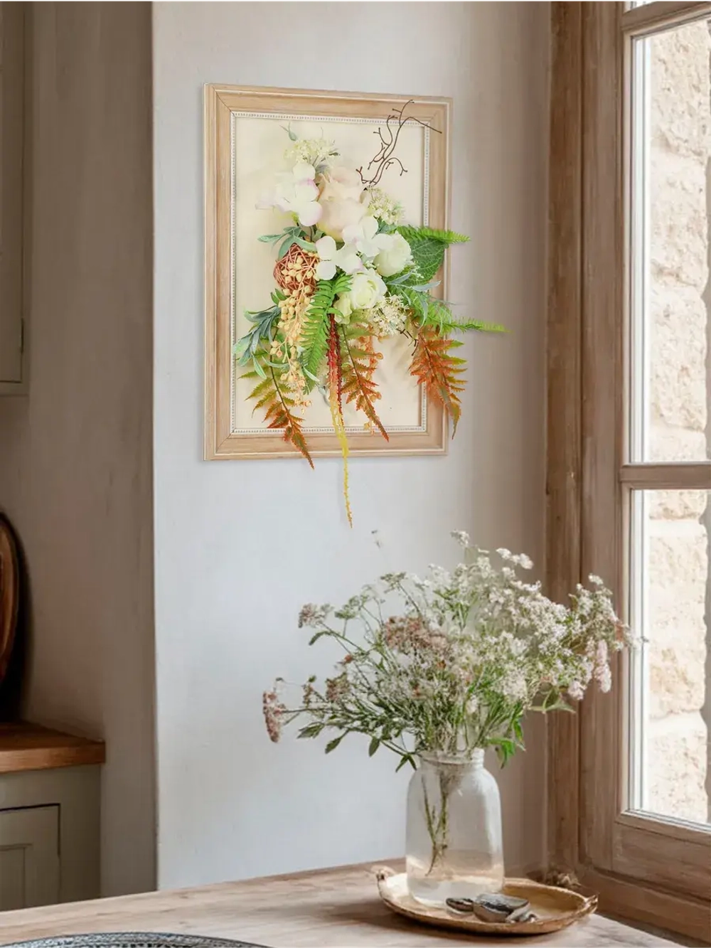 Искусственные цветы на стену в раме