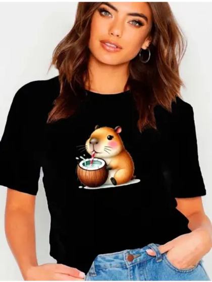 Футболка черная с капибарой кокос