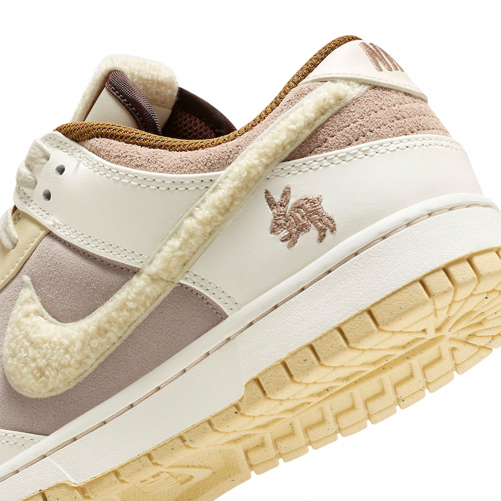 DUNK LOW “YEAR OF THE RABBIT”