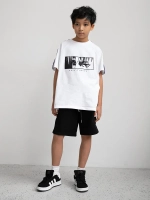 Спортивный костюм для мальчика в школу