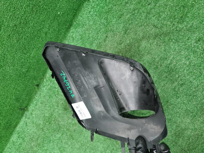 Накладка ПТФ левая Subaru Forester 5 SK (18-21)