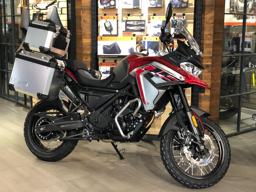 VOGE 650DSX Adventure