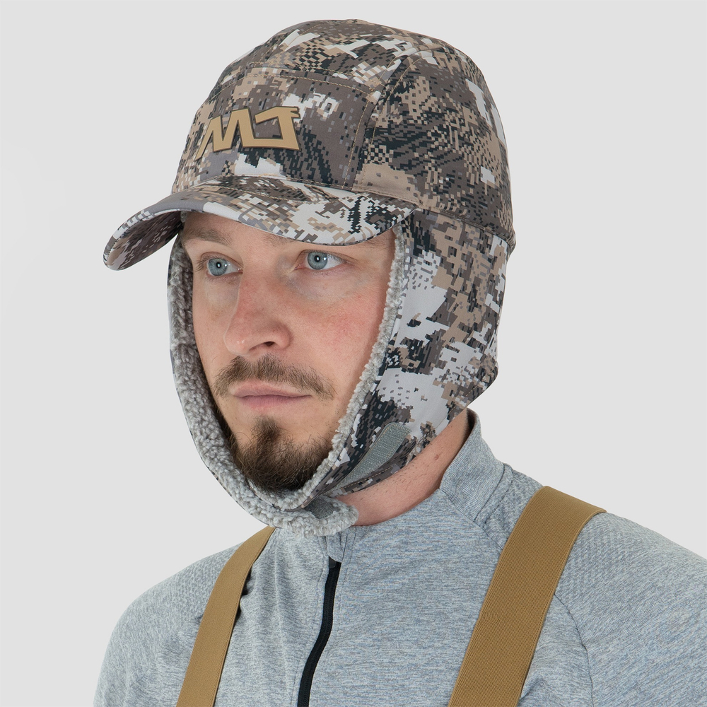 Шапка с козырьком KUNASHIR SZ