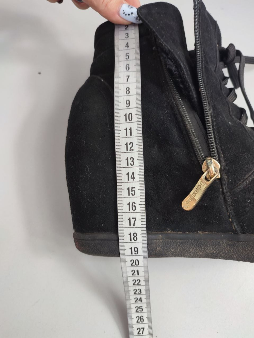 Ботинки Gelsomino  замшевые 39 размер