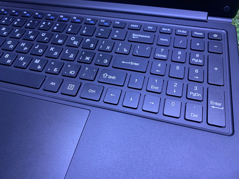 Ноутбук Hiper 15.6" i5-10/8GB/512SSD/FHD/ Workbook A1568K/[a1568k1035w1]/Windows 11