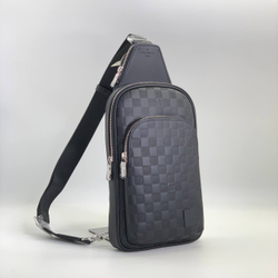 Сумка-слинг Louis Vuitton