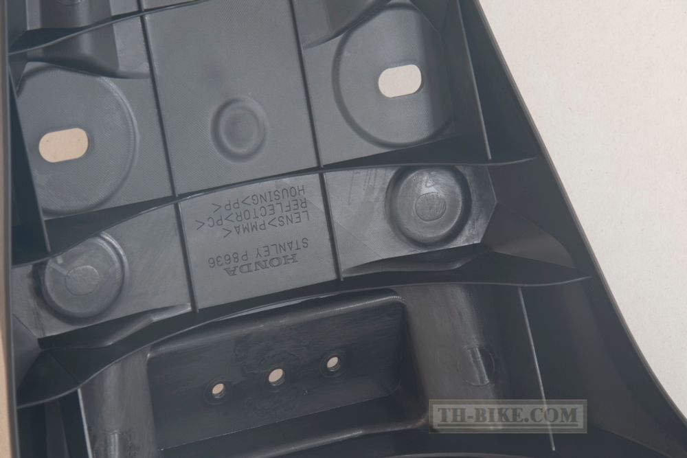 33601-KWN-901 (33601-KWN-701). BASE, RR. WINKER. Rear fender Honda PCX 1-2 gen