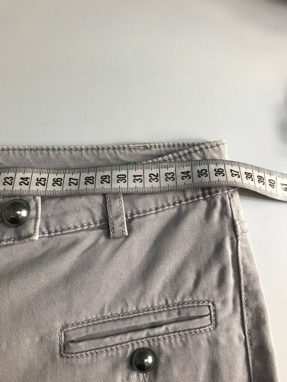 Джинсы Benetton практичные, визуально на 44 размер