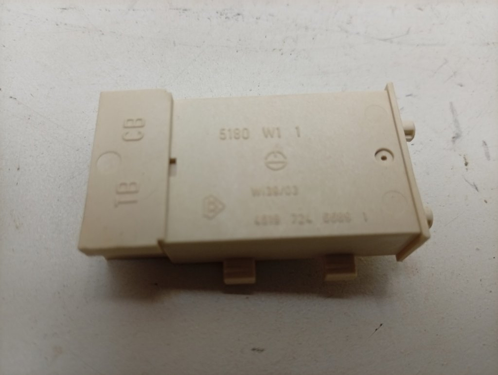 WP79/2 ктп6 Сетевая кнопка для стиральных машин Whirlpool 481227618493 б/у