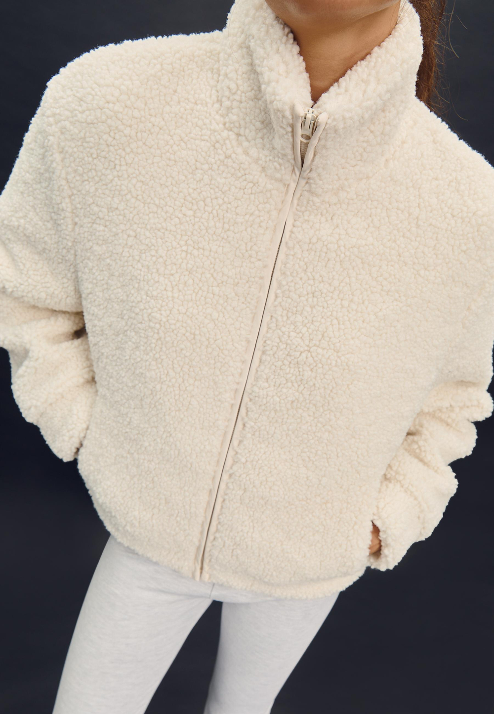 STRADIVARIUS Шуба из искусственной овчины на молнии, ванильный