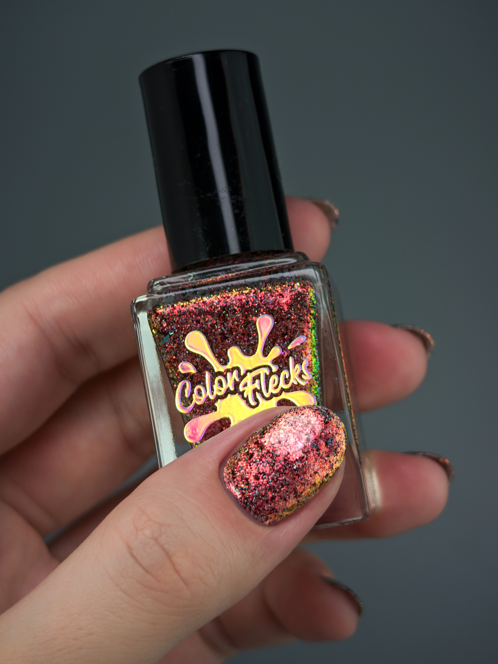 For Sara / Лак для ногтей