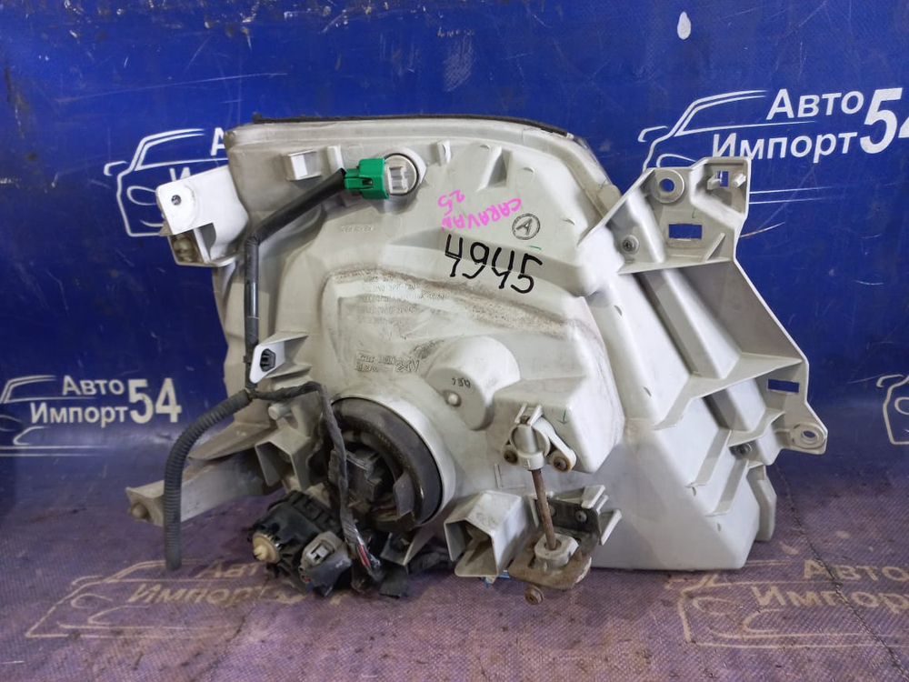 Фара передняя левая NISSAN CARAVAN 2001-2005