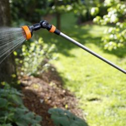 Пистолет распылитель для полива GF GF80005448 на штанге с регулировкой типа струи 8 режимов